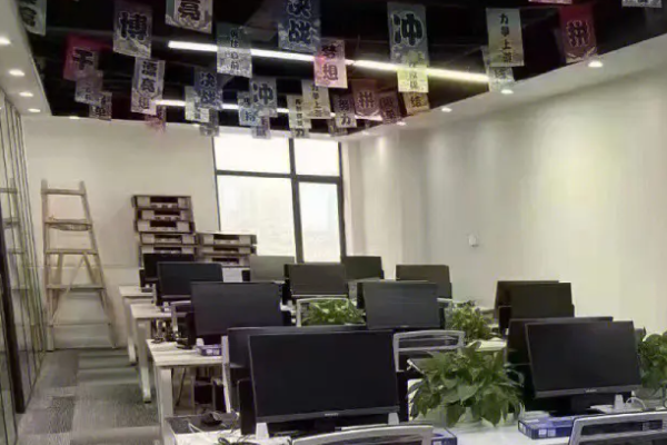 为何购买？租赁软件省钱又方便